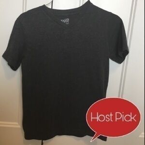 Boys size medium 8 Old Navy gray T-shirt
